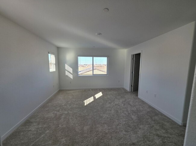 Building Photo - 12663 Snowy Owl Wy