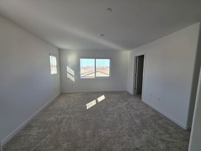 Foto del edificio - 12663 Snowy Owl Wy