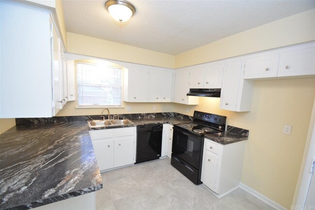 Building Photo - 9600 Cerelle Dr