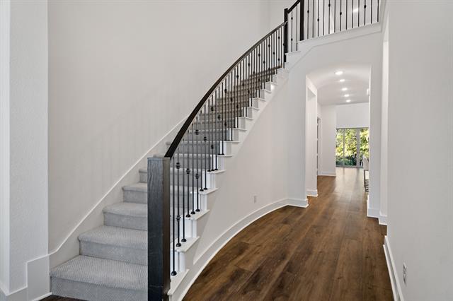 Foto del edificio - 9525 Sunset Ln