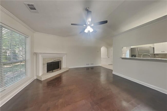 Building Photo - 2688 Crystal Ln