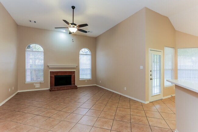 Foto del edificio - 1510 Lost Creek Dr