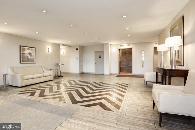 Foto del edificio - 1001 26th St NW