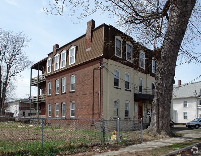 Building Photo - 19-21 Emerson St
