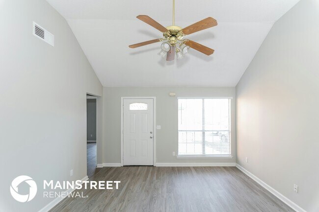 Foto del edificio - 6722 N Regency Park Cir