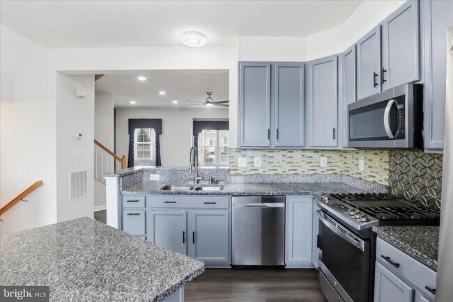 Foto del edificio - 98 Short Branch Rd