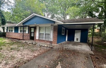 Building Photo - 926 Rosewood Dr
