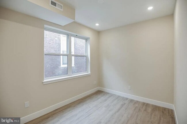 Building Photo - 3323 N 16th St