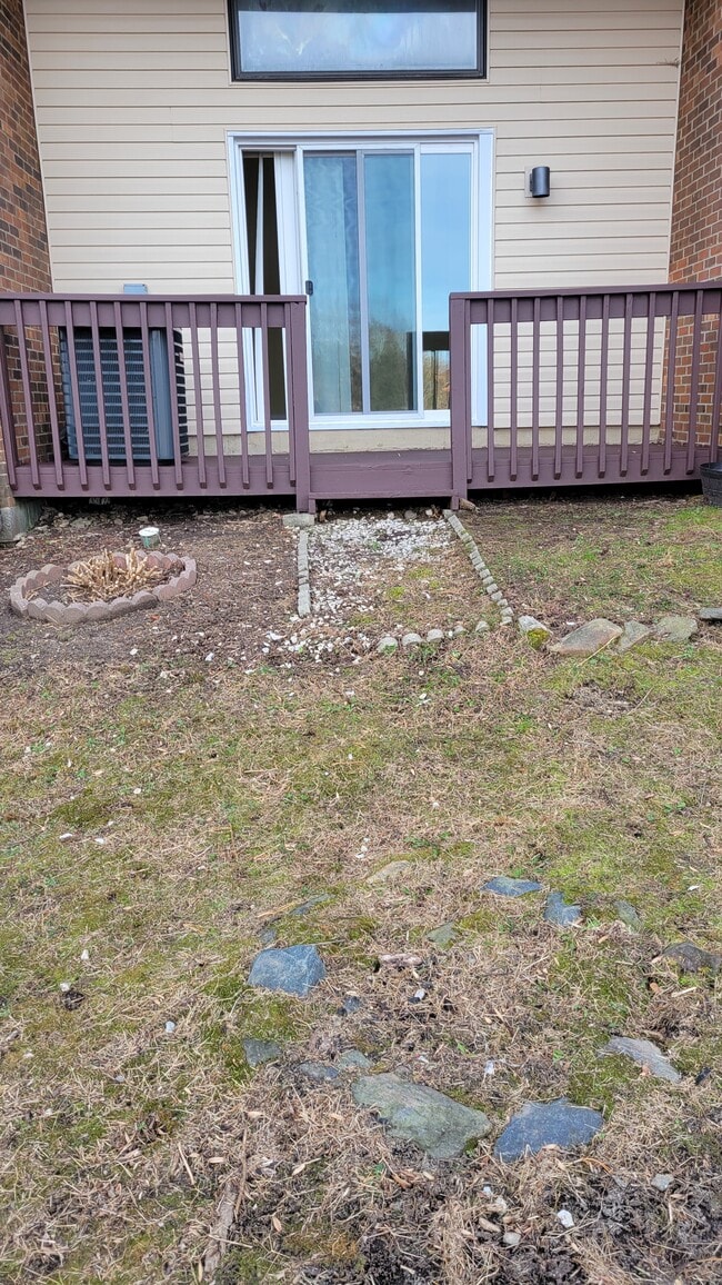 Building Photo - 3226 Brookline Rd