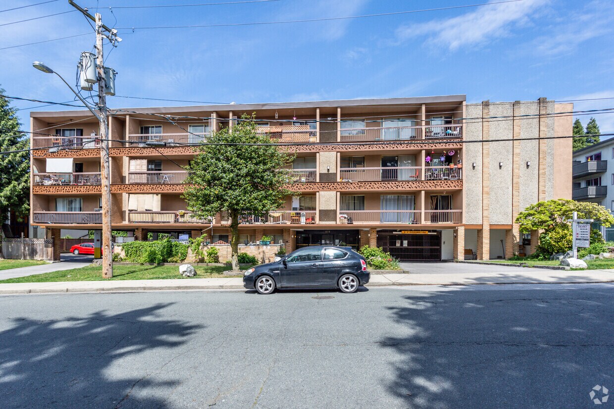 Photo du bâtiment - Evergreen Apartments
