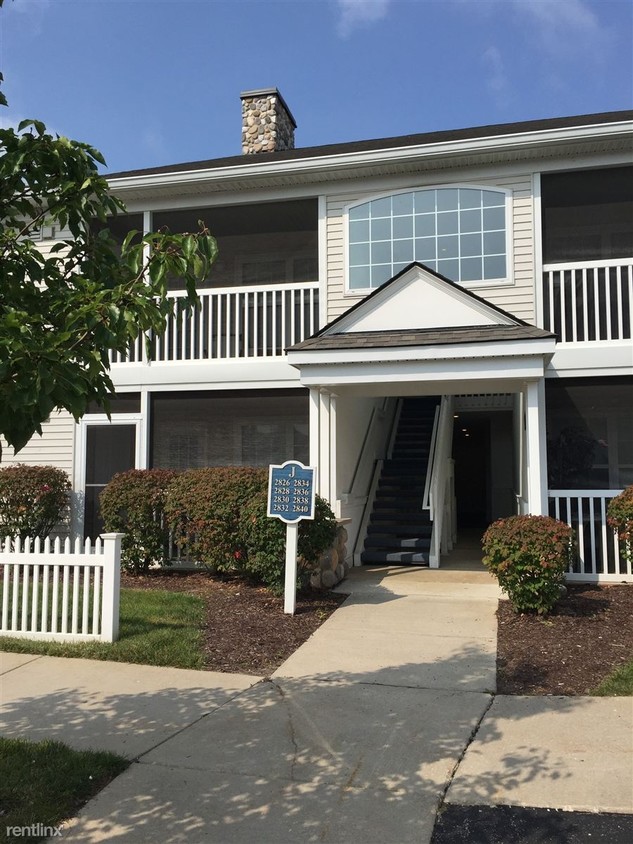 Primary Photo - 3 br, 2 bath Condo - 2830 S Knightsbridge Cir