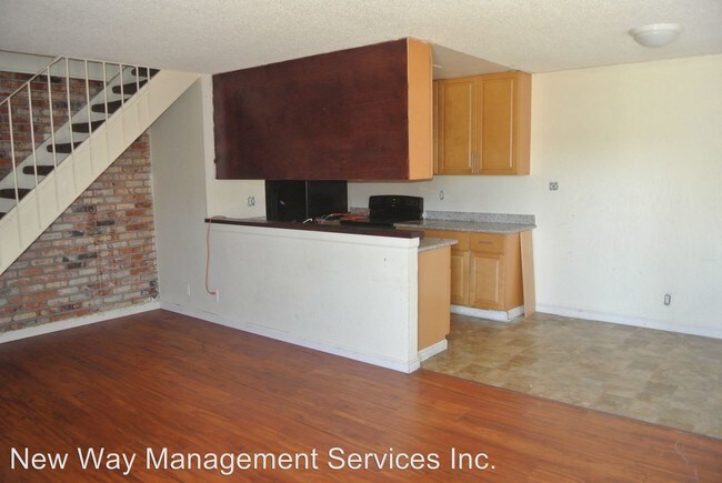 Building Photo - 1410 Sycamore Dr