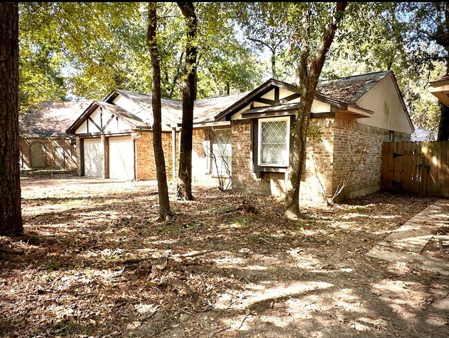 Building Photo - 18 Brookflower Rd