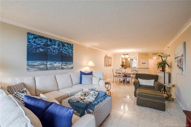 Building Photo - 9600 S Ocean Dr