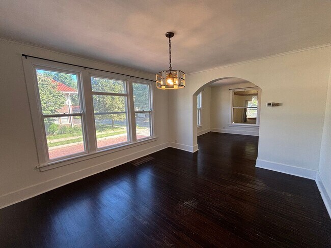 Foto del edificio - Newly Renovated 3 Bedroom on Park Avenue