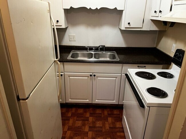 Foto del edificio - 1bed/1bath cozy studio apartment!!