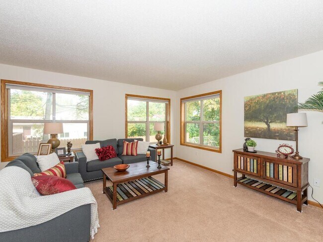Foto del edificio - 1027 6th Ave NE