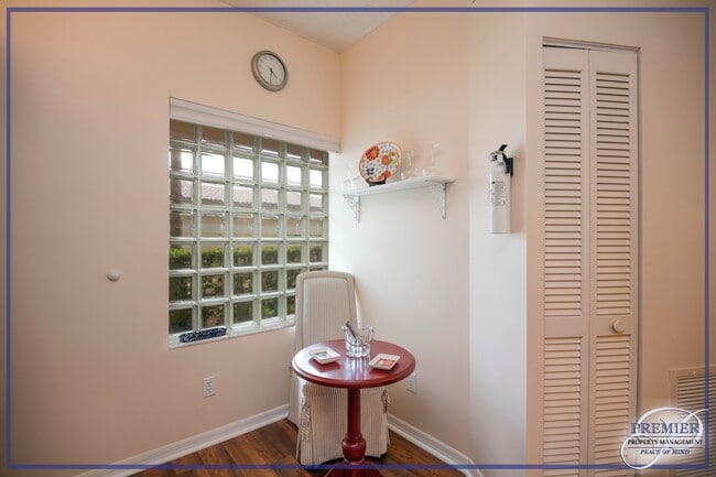 Foto del edificio - ***2 Bed/ 2 Bath***FAIRWAYS OF EMERALD GRE...