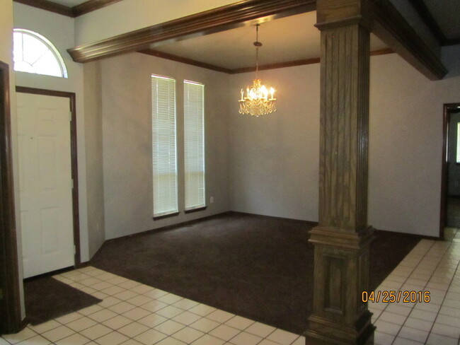 Foto del edificio - NW OKC 3-Bed 2-Bath Beautiful Home for Rent