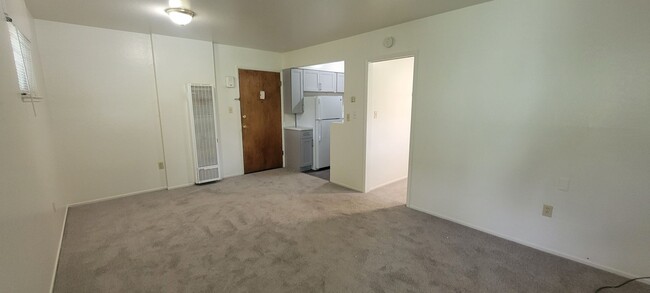 Foto del edificio - Charming One Bedroom features an upgraded ...