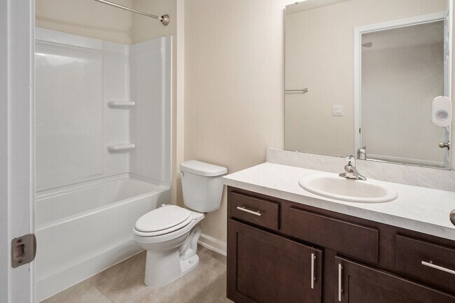 Foto del edificio - 73 Java Ln