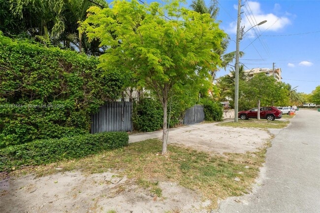 Foto del edificio - 2280 SW 16th Ct