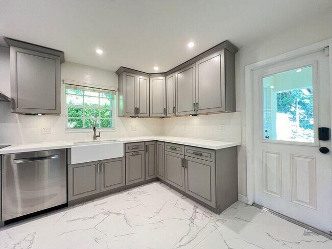 Foto del edificio - 2615 McKinley St