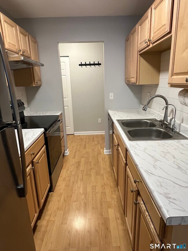 Foto del edificio - 85 Woodsedge Dr