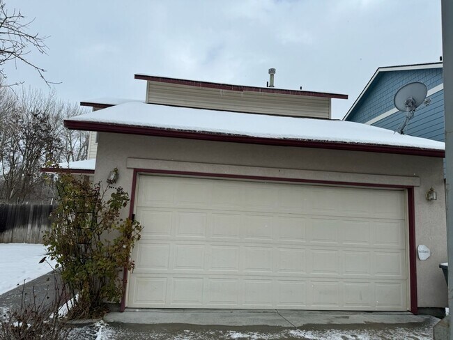 Foto del edificio - 3 Bedroom 2.5 Bath House