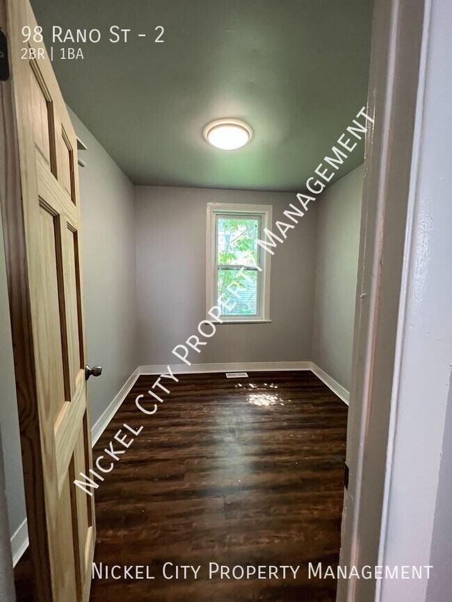 Building Photo - 98 Rano St