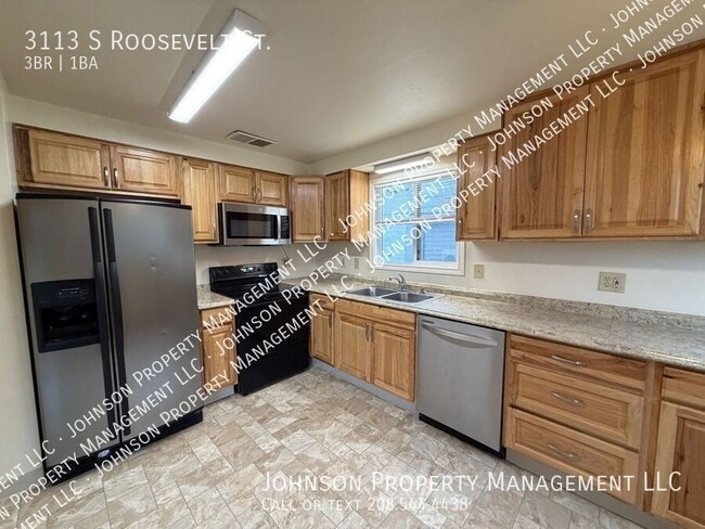 Foto del edificio - 3113 S Roosevelt St