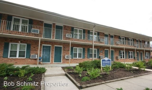 Primary Photo - 1212 W Chapel Hill St