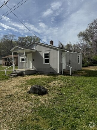 Building Photo - 806 Green St