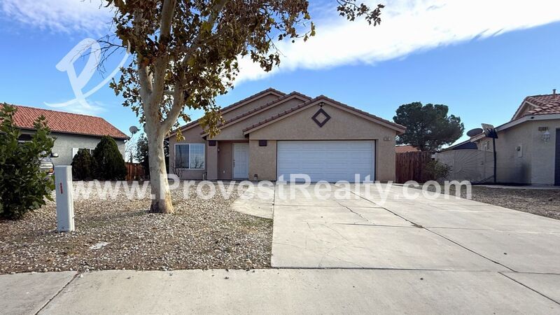 Primary Photo - 11085 Live Oak Ln