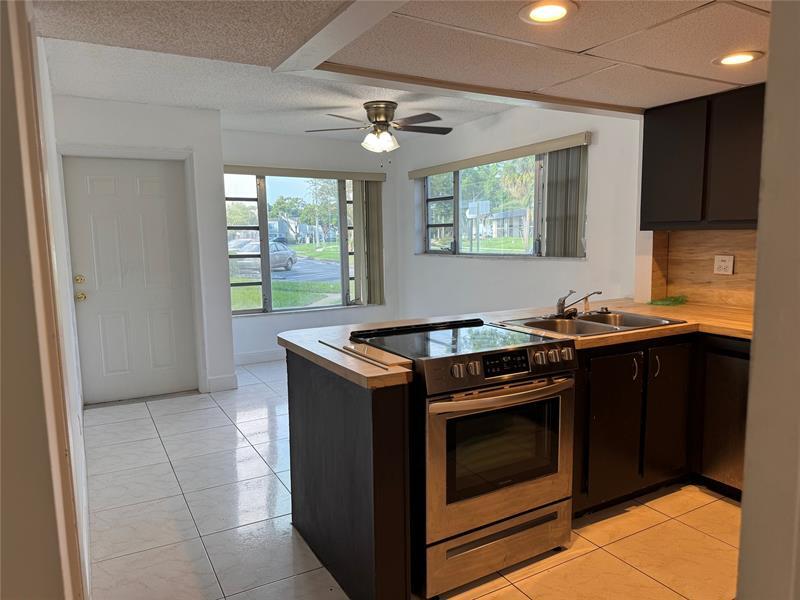 Foto principal - 8031 Lagos De Campo Blvd