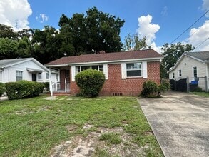 Building Photo - 4633 Sunderland Rd