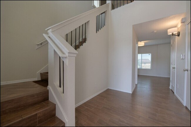 Foto del edificio - Available now!