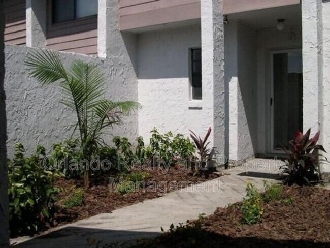 Foto del edificio - 135 Olive Tree Cir