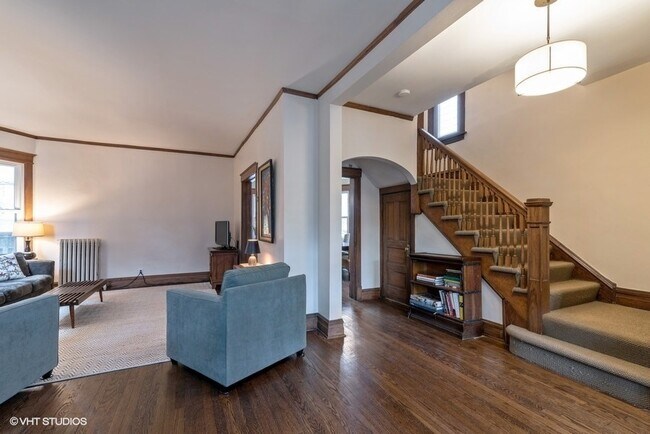 Foto del edificio - 5306 N Wayne Ave