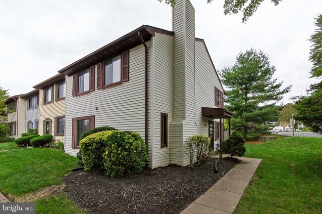 Building Photo - 2561 Fox Ridge Ct