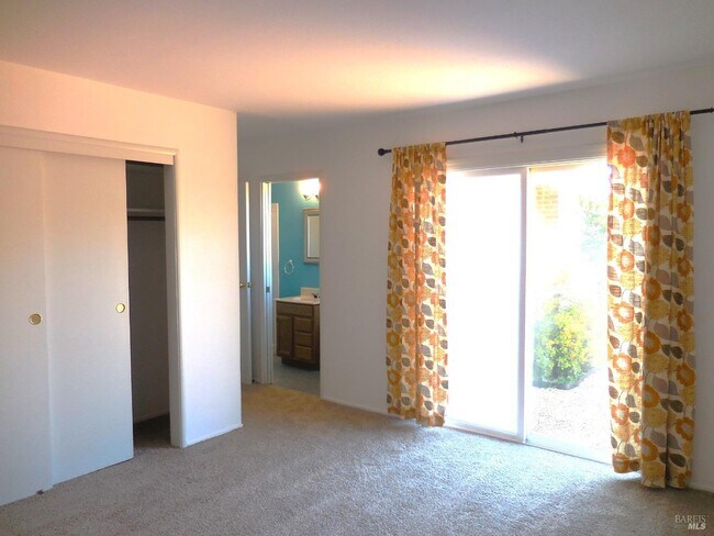Foto del edificio - 143 Kit Carson Way
