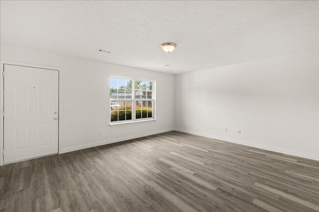 Building Photo - 3406 SW Landau Ct