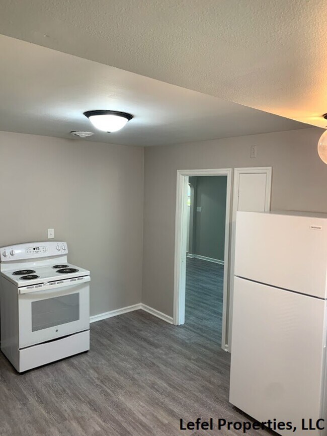 Building Photo - 3019 N 60th