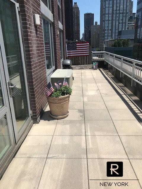 Foto principal - 33 West End Avenue