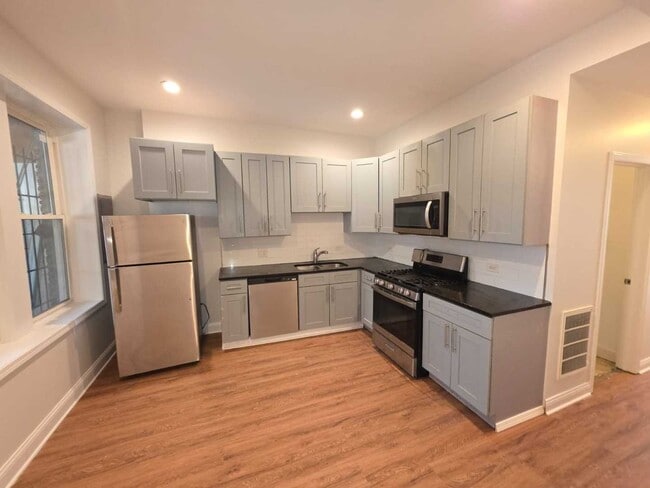 Foto del edificio - 4016 W 26th St