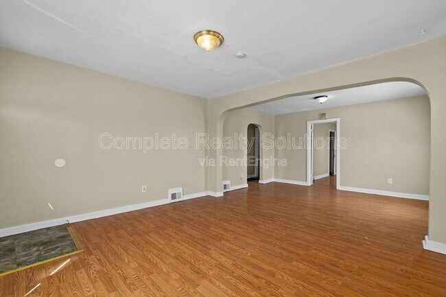 Foto del edificio - 7157 Garesche Ave