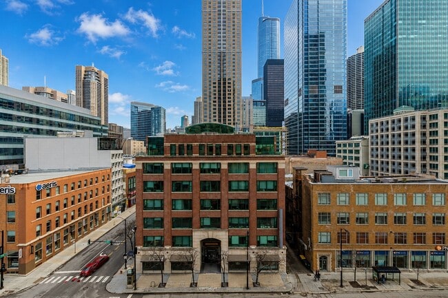Foto del edificio - 400 N La Salle Dr