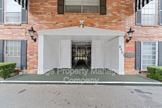 Foto del edificio - 8401 N New Braunfels Ave