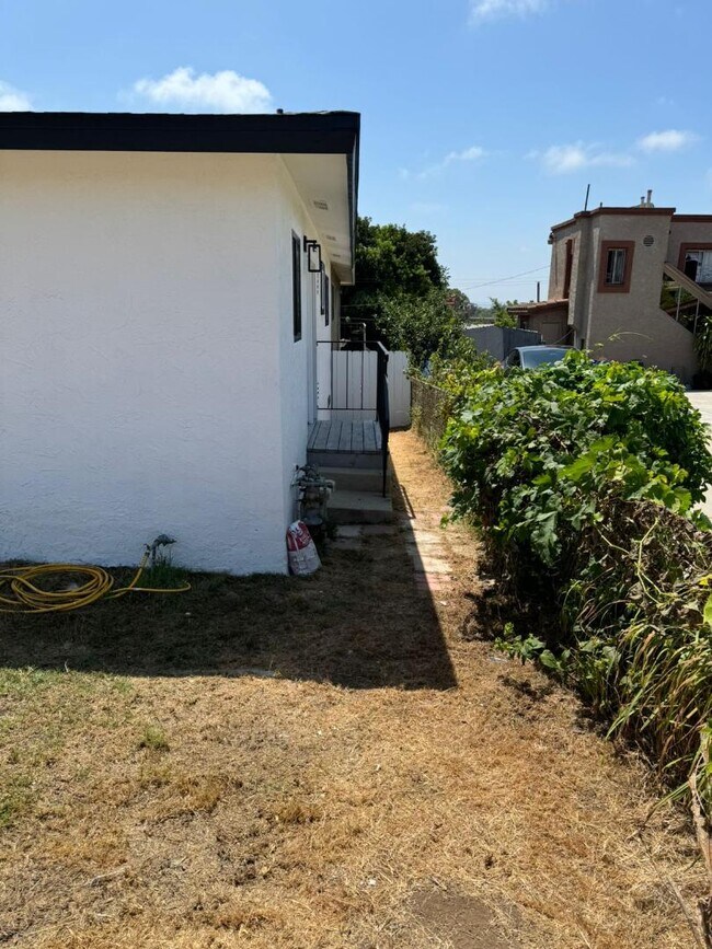 Foto del edificio - 2122 E 11th St