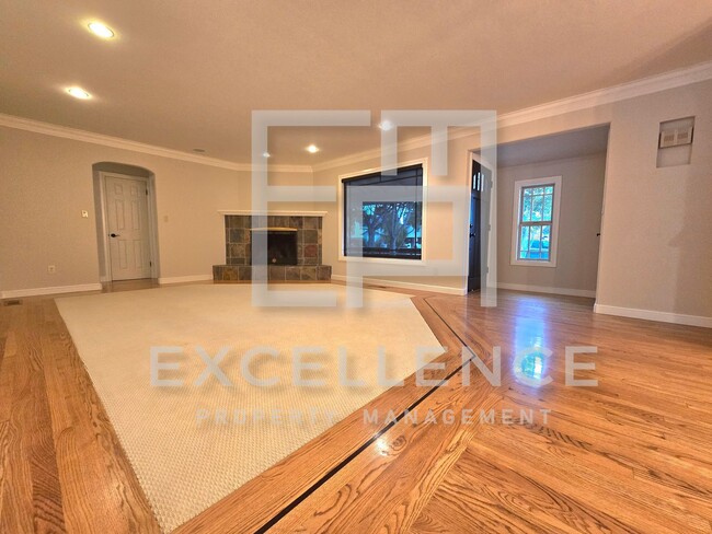 Foto del edificio - Beautiful Home in Willow Glen With Solar, ...